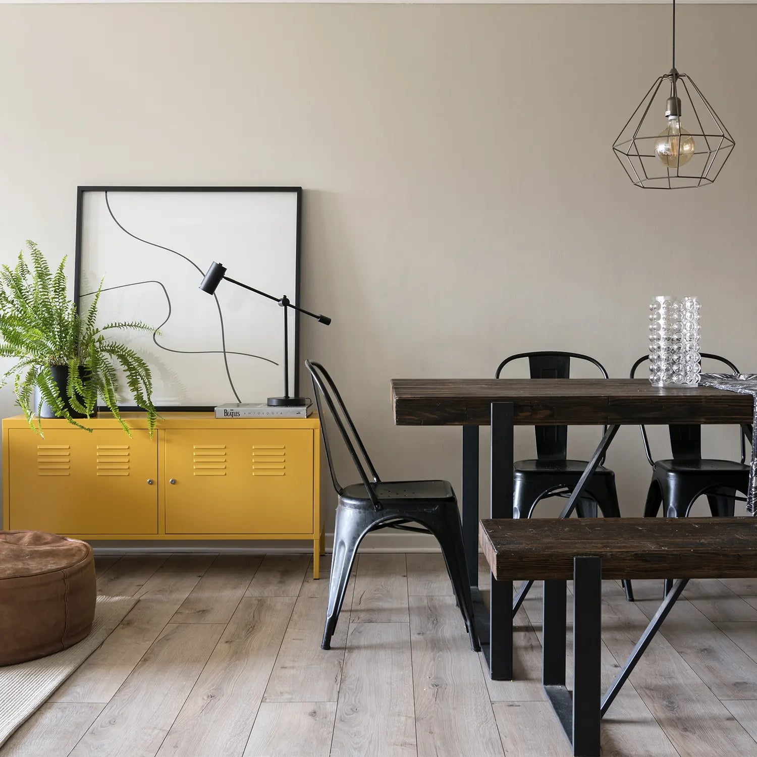 Gabinete M Amarillo con Llave